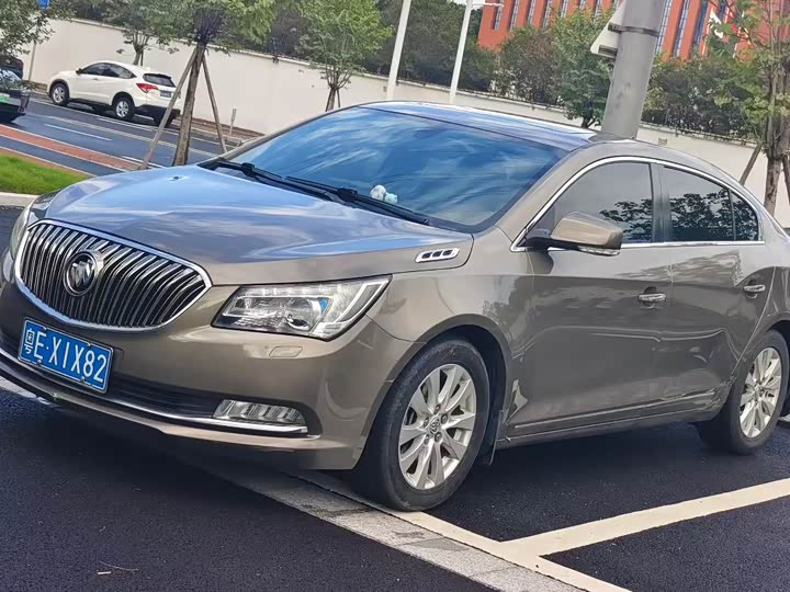 Buick LaCrosse 2013 2.4L SIDI jing ying Комфорт