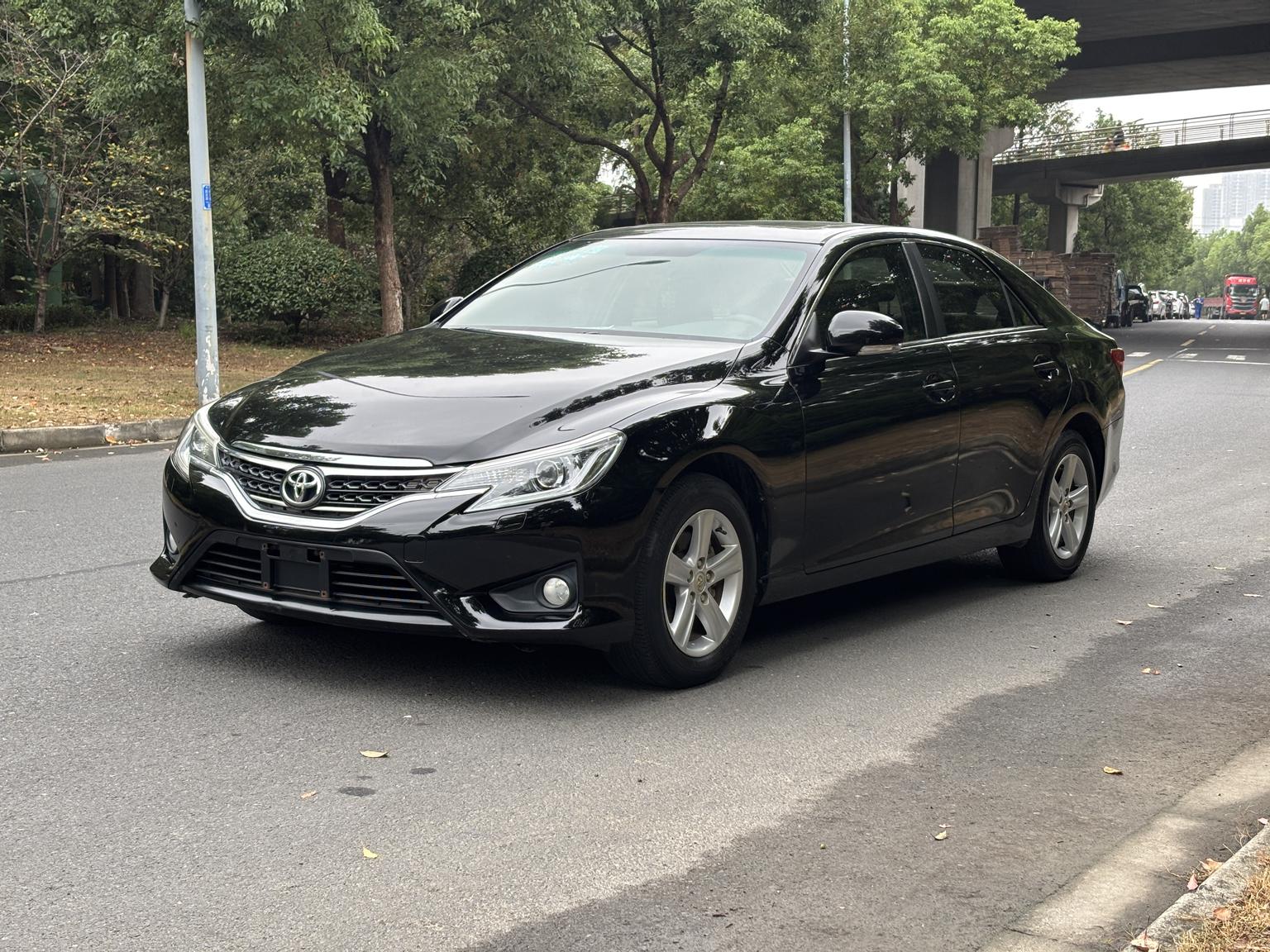Toyota Mark X 2013 2.5V jing rui ban
