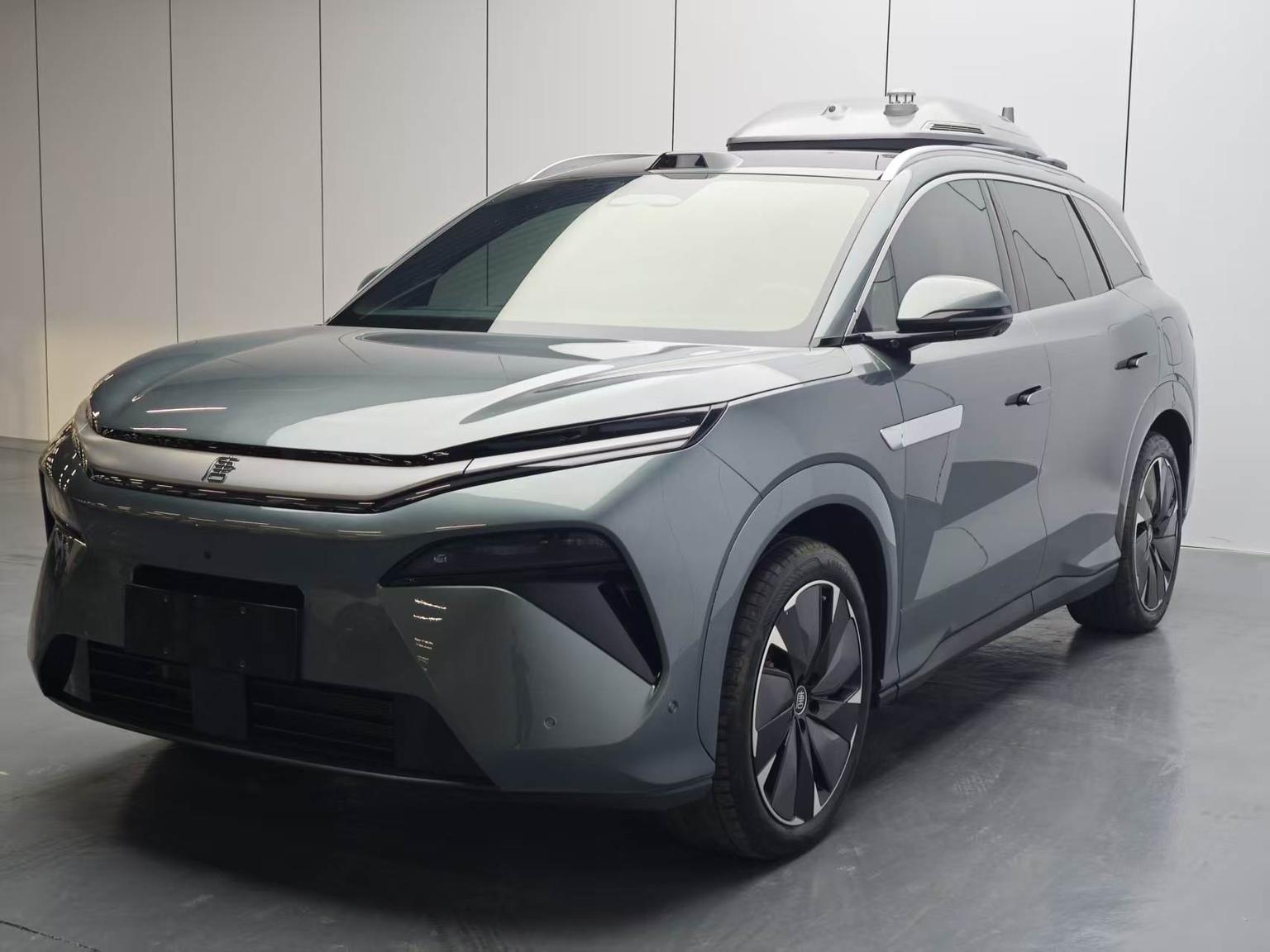 BYD Tang L DM 2025 DM-p 175KM AWD wu ren ji wan jia ban