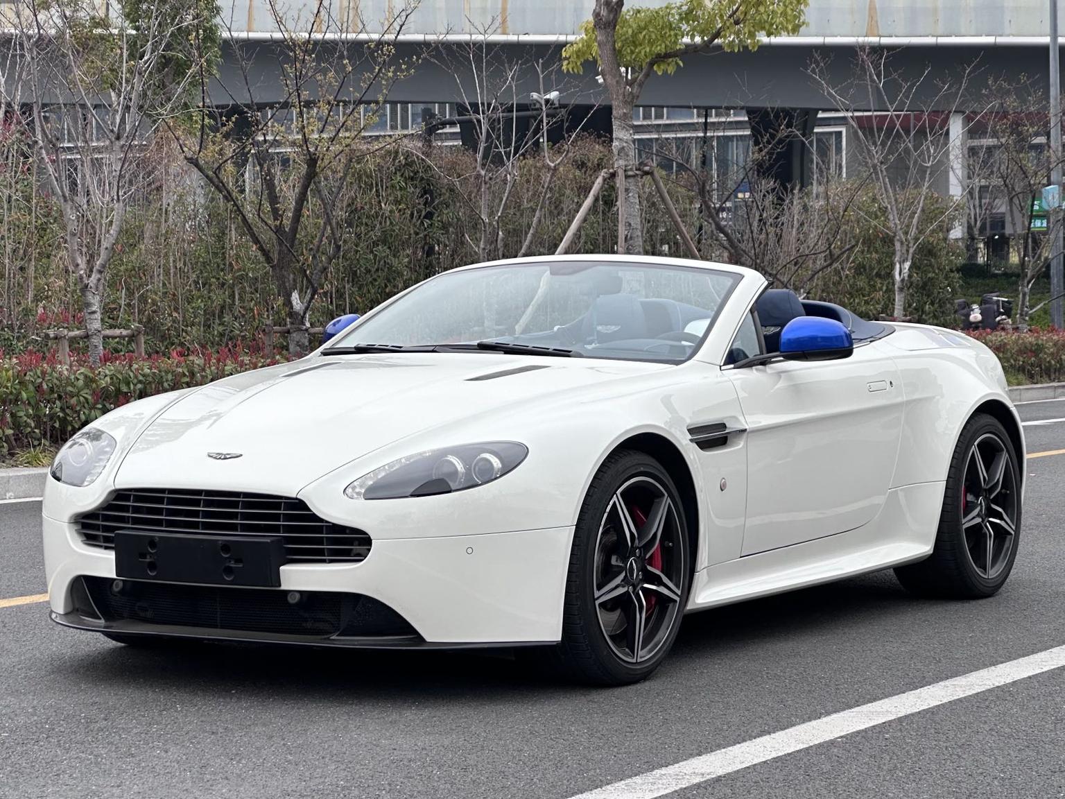 Aston Martin Vantage 2017 4.7L S bu lie dian xian liang chang peng ban