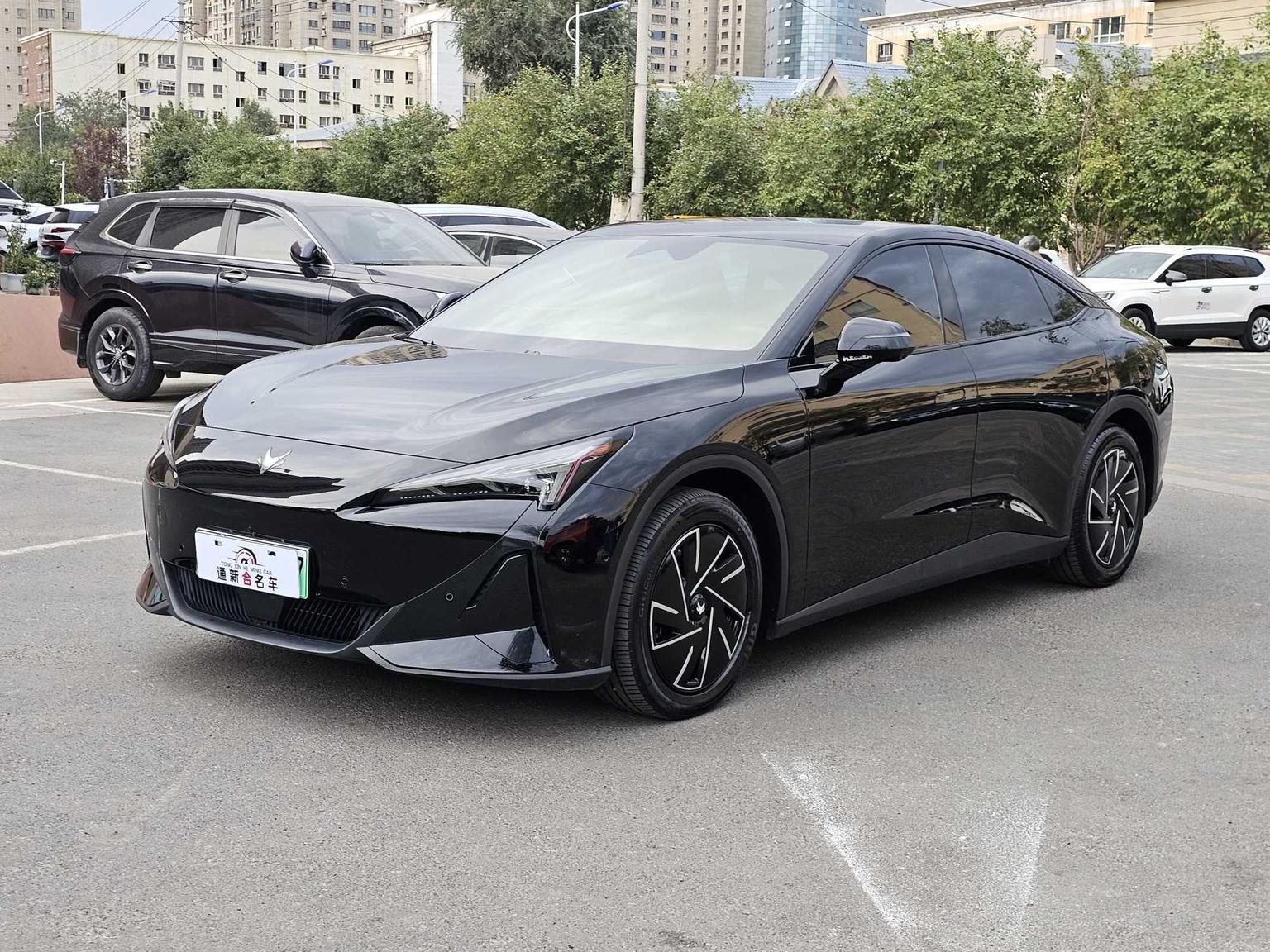 ARCFOX ji hu a er fa S5 2025 gai 560PRO 185kW