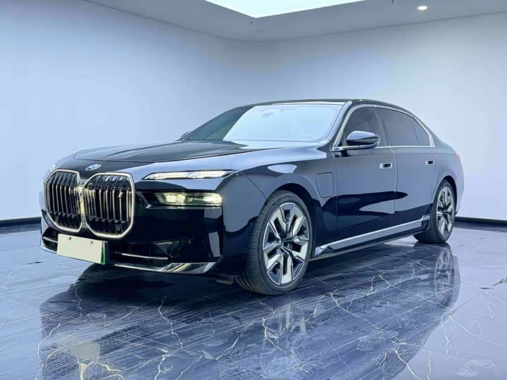 BMW i7 2023 eDrive50L zun xiang hao hua tao zhuang