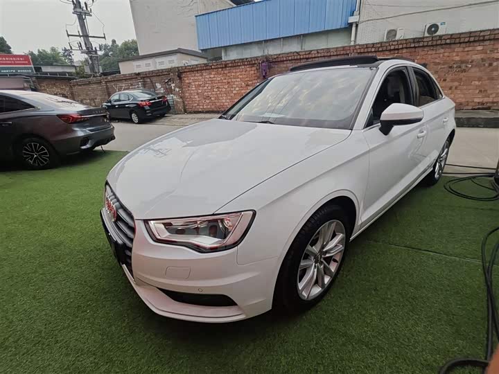 Audi A3 2014 Limousine 35 TFSI АКПП Комфорт