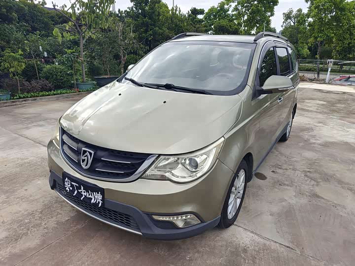Baojun 730 2016 1.5L МКПП chao zhi xing 7 seats guo V