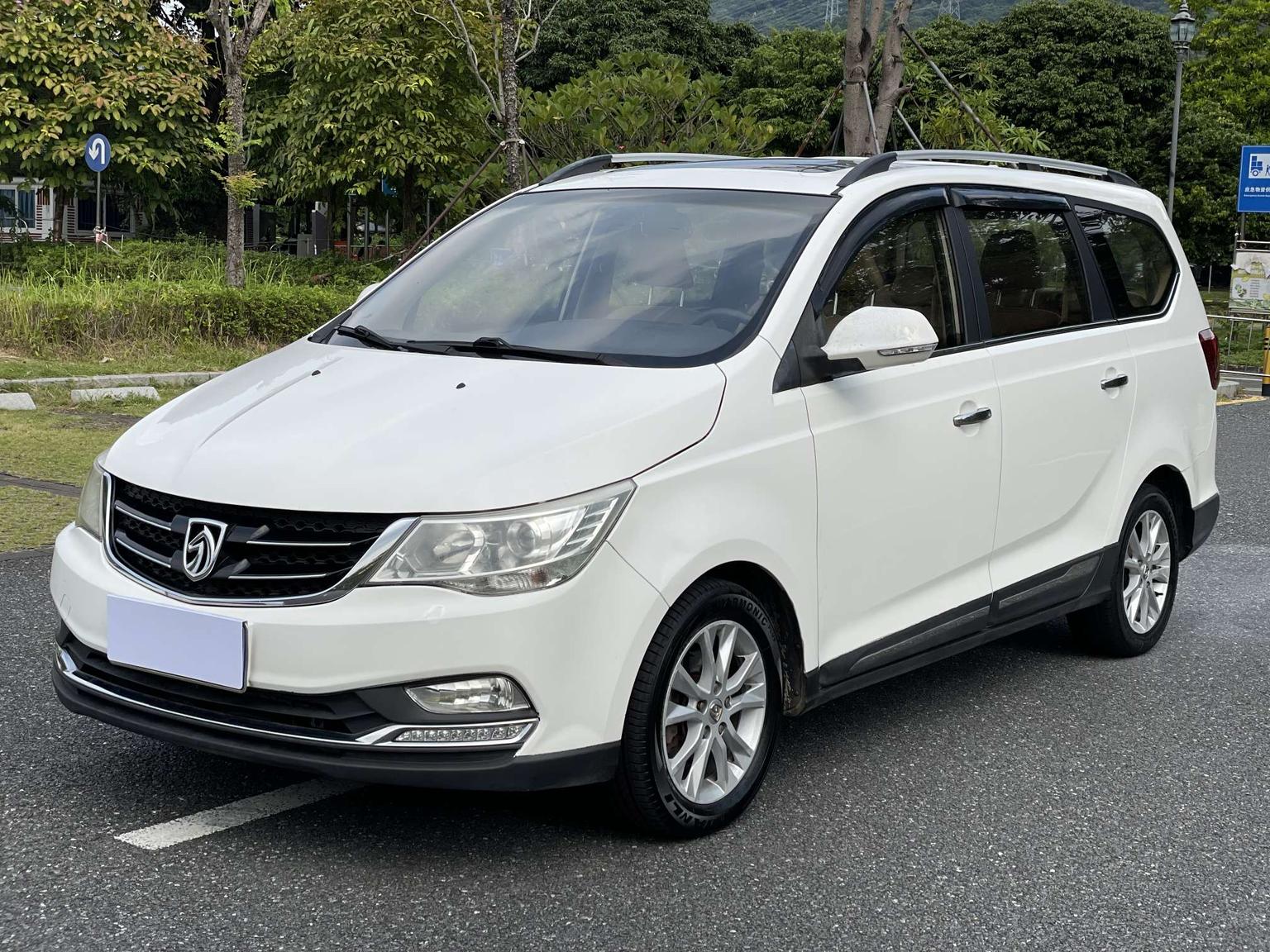 Baojun 730 2016 1.8L МКПП Люкс 7 seats