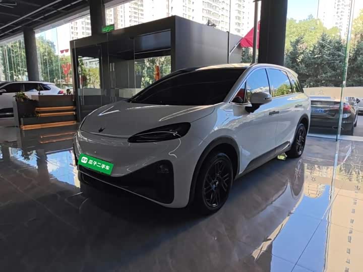 ARCFOX ji hu kao la 2024 jia ting ban AIR