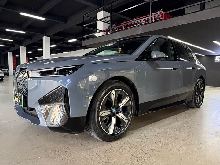 BMW iX 2022 xDrive40