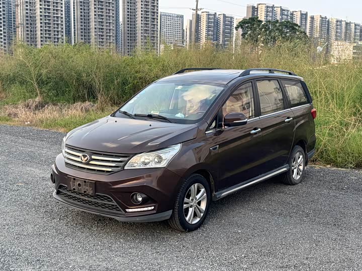 BAIC Huansu H3 2016 H3 F 1.5L МКПП Люкс