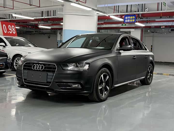 Audi A4L 2015 30 TFSI АКПП Комфорт