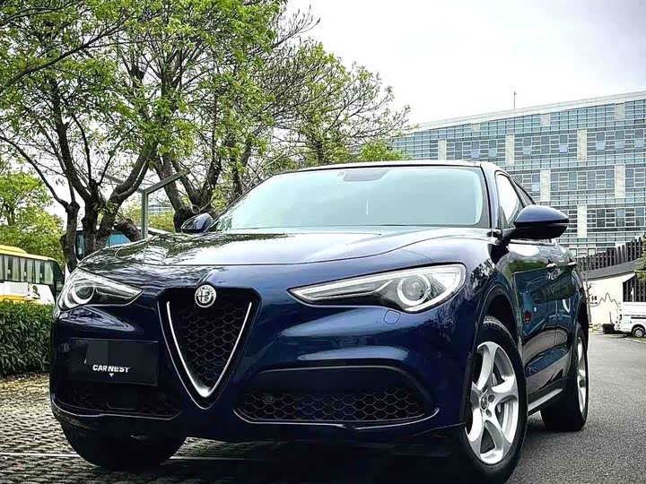 Alfa Romeo Stelvio si tan wei 2017 2.0T 200HP Luxury