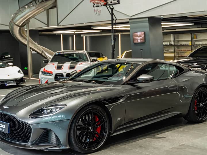 Aston Martin DBS 2019 DBS Superleggera V12 Coupe