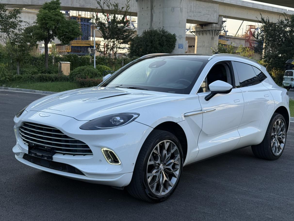 Aston Martin DBX 2021 4.0T V8 si lu zhi hong