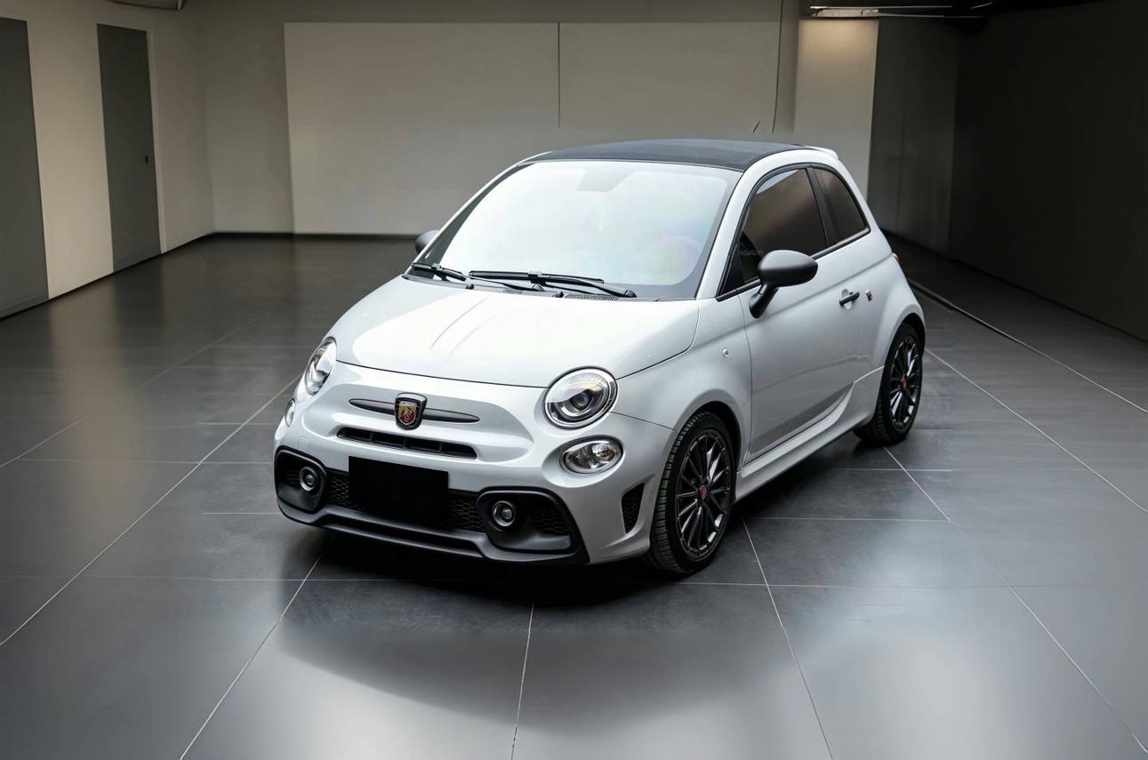 Abarth 695 2022 1.4T АКПП FWD 4 seats ping xing Imported