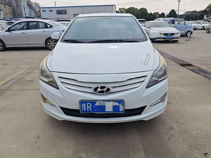 Hyundai rui yi 2014 1.4L МКПП GLX