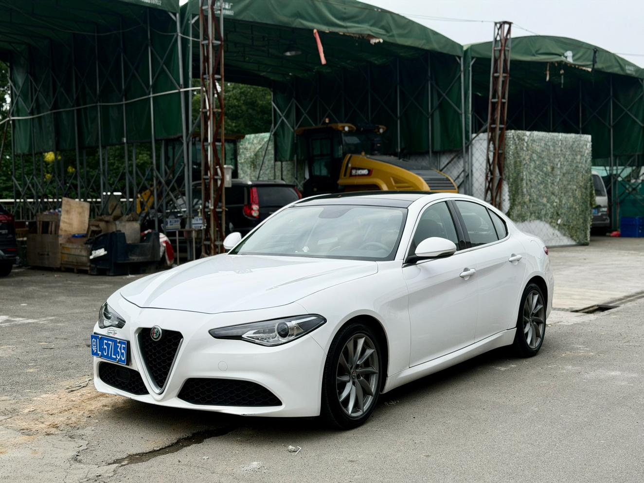 Alfa Romeo Giulia 2017 2.0T 200HP Luxury