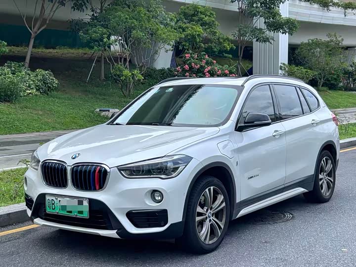 BMW X1 xin neng yuan 2018 xDrive25Le Люкс