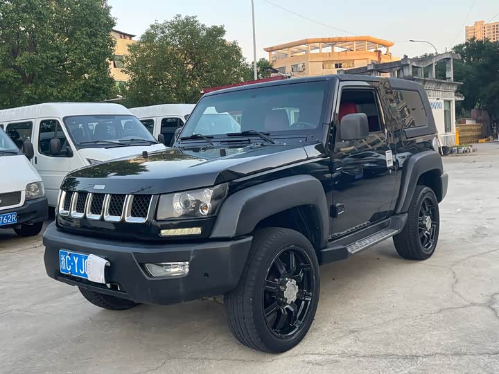 BAIC Off-road BJ40 2016 2.3T МКПП AWD Premium