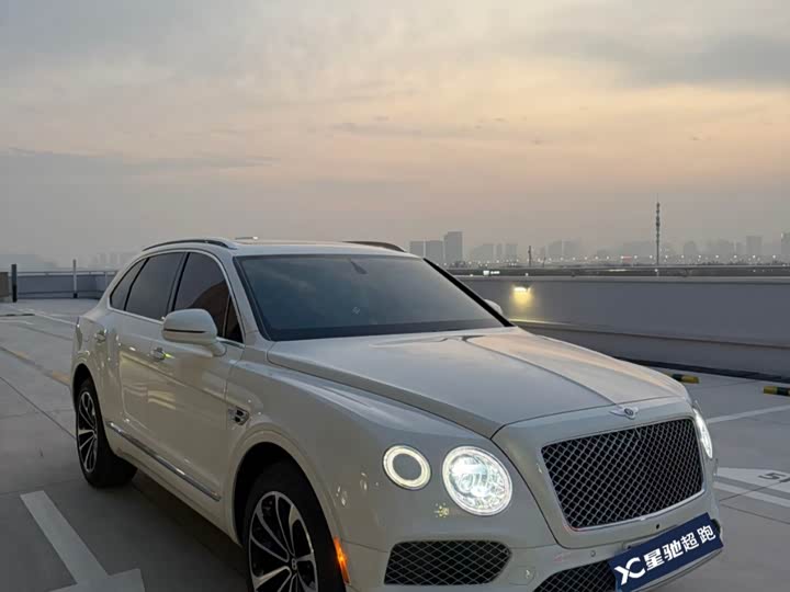 Bentley Bentayga 2018 4.0T V8