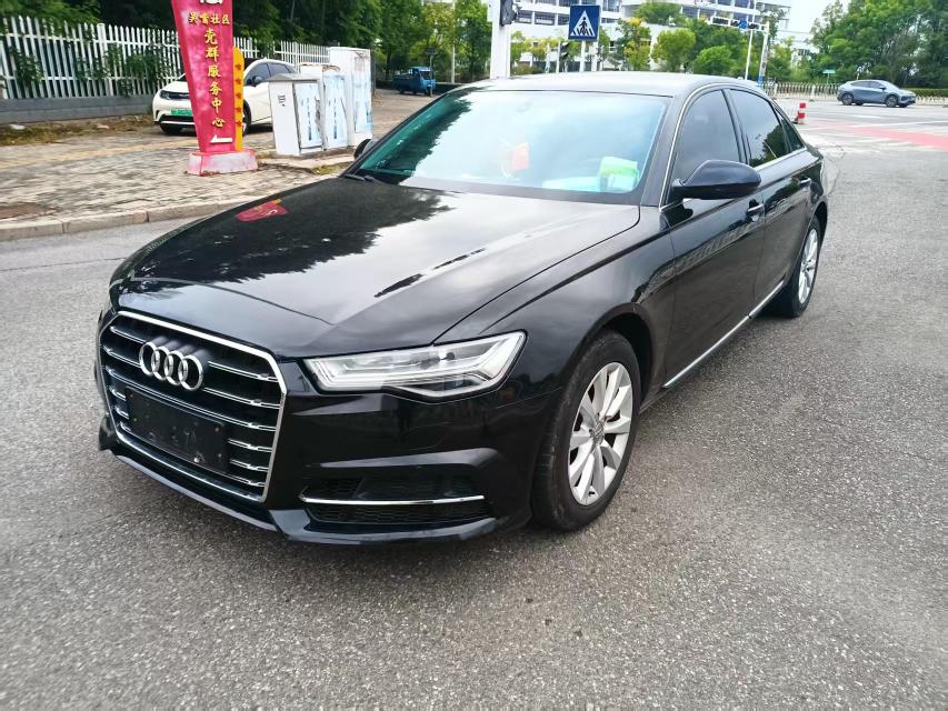 Audi A6L 2015 30 FSI bai wan ji nian shu xiang xing