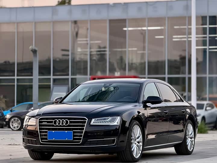Audi A8 2014 A8L 45 TFSI quattro Комфорт