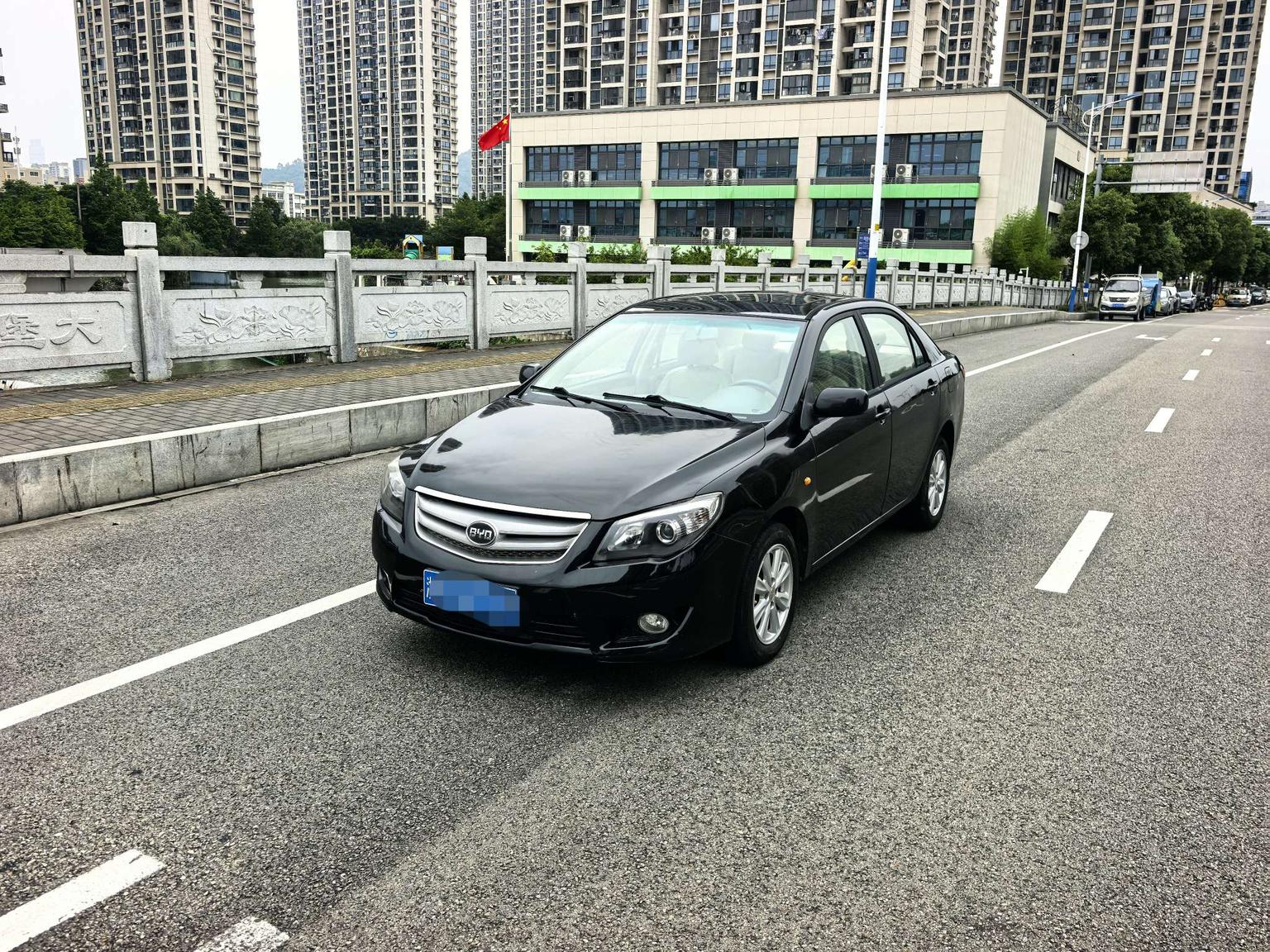 BYD L3 2015 jie neng ban 1.5L АКПП Премиум