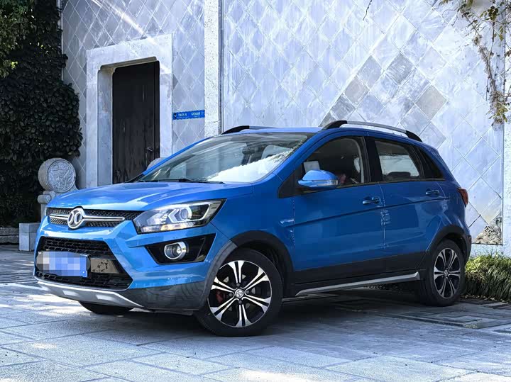 BAIC Senova X25 2015 1.5L АКПП Elite