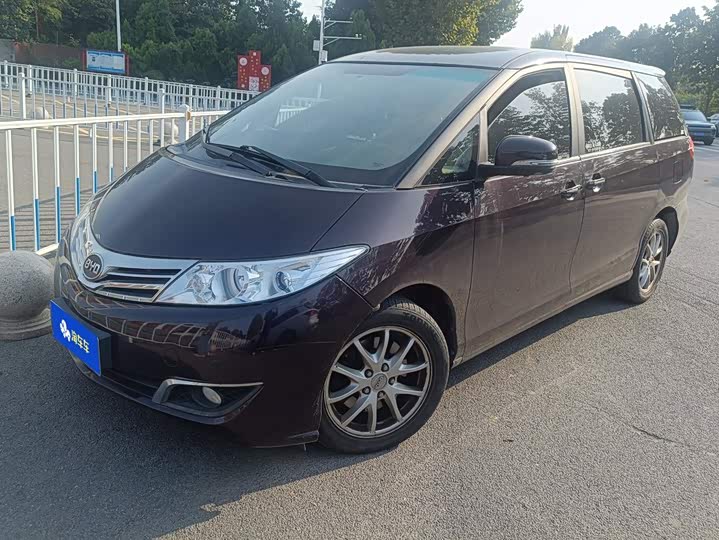 BYD M6 2015 2.4L АКПП Люкс