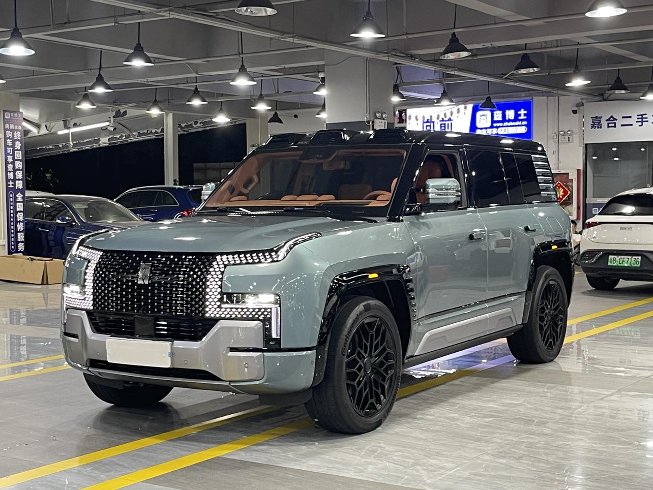 Yangwang U8 2023 Luxury