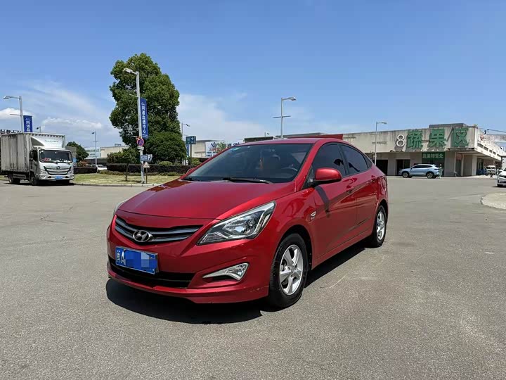 Hyundai Solaris 2014 1.4L АКПП zhi neng xing GLS
