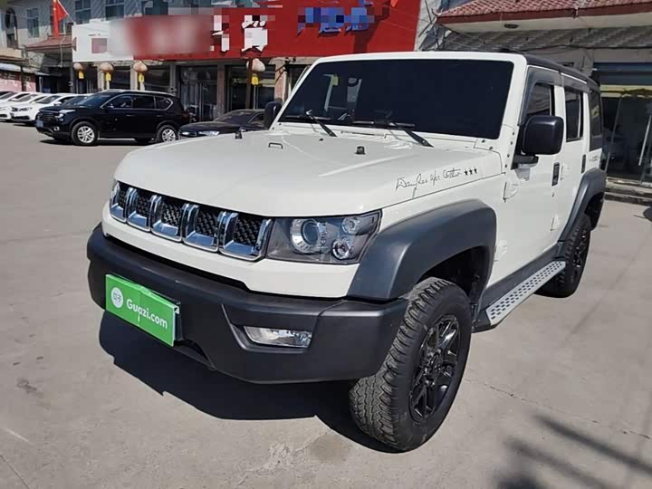BAIC Off-road BJ40 2016 40L 2.0T МКПП AWD Premium ban