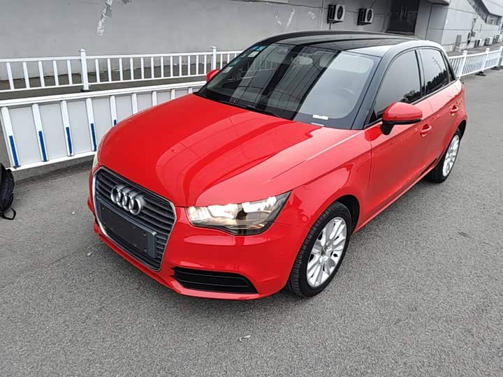 Audi A1 2014 30 TFSI Sportback Style
