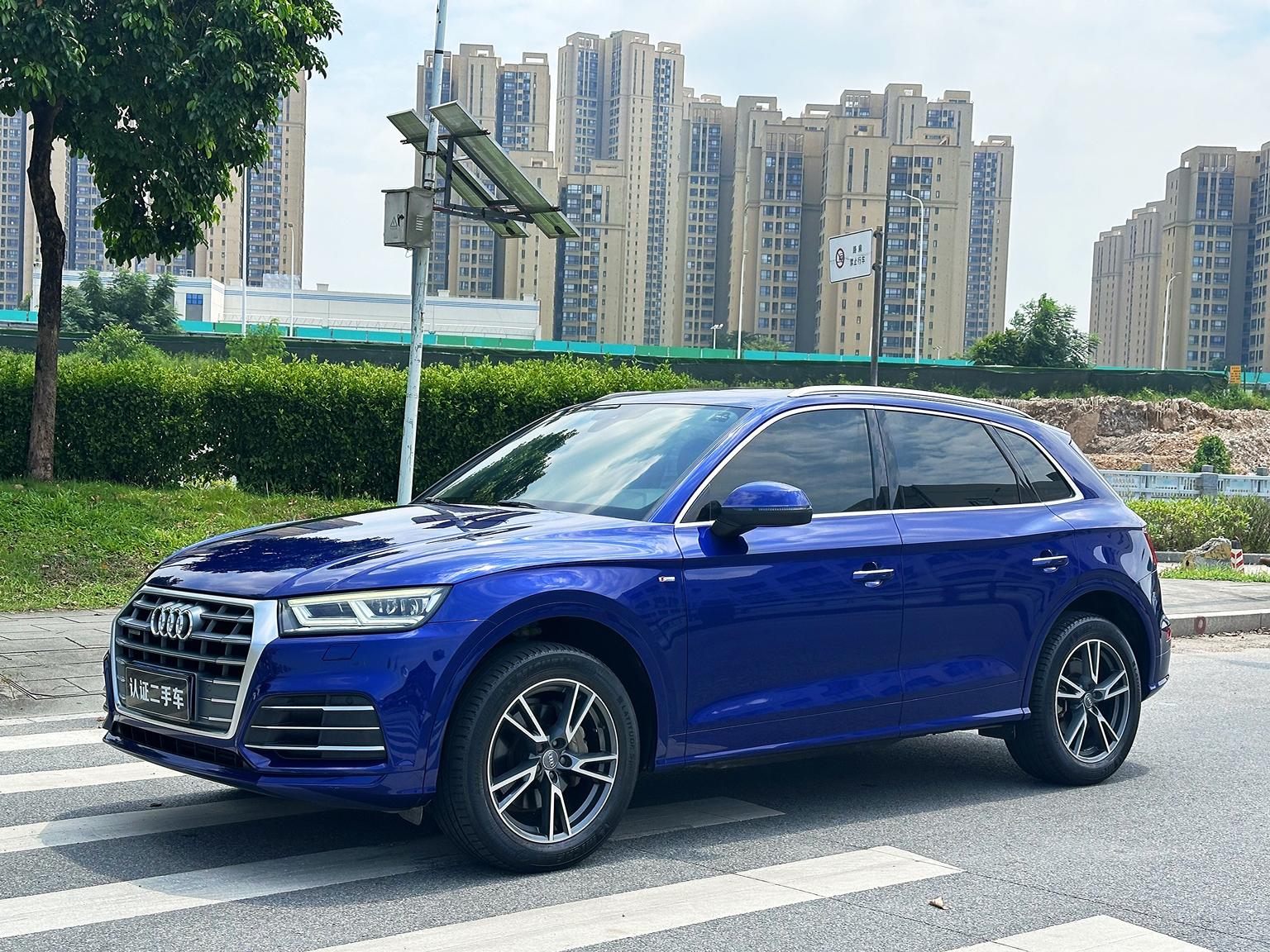Audi Q5L 2018 40 TFSI rong xiang Style guo V
