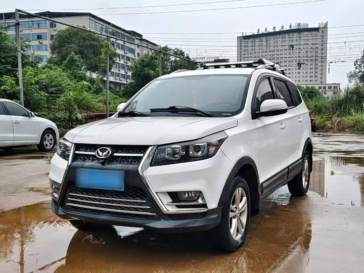 BAIC Huansu S3 2016 S3L 1.5L МКПП zun xiang xing