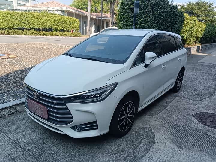 BYD Song MAX 2017 1.5T МКПП zhi lian Люкс 7 seats