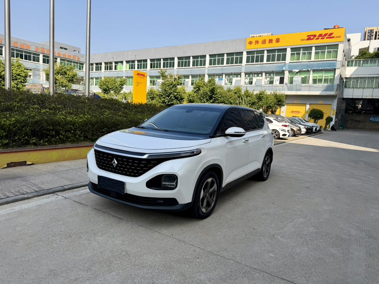 Baojun RM-5 2019 1.5T CVT 24 xiao shi zai xian Люкс 6 seats