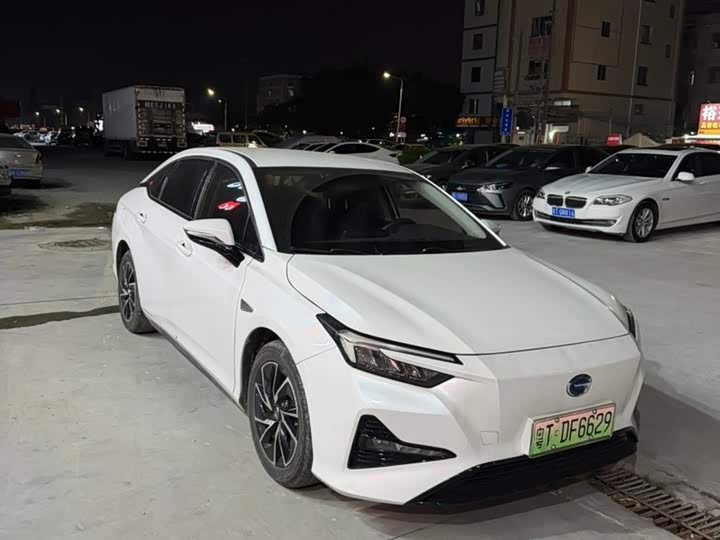 GAC yi le 2021 Luxury