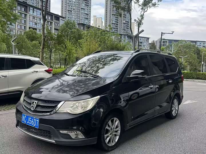 Baojun 730 2014 1.5L МКПП Комфорт 7 seats