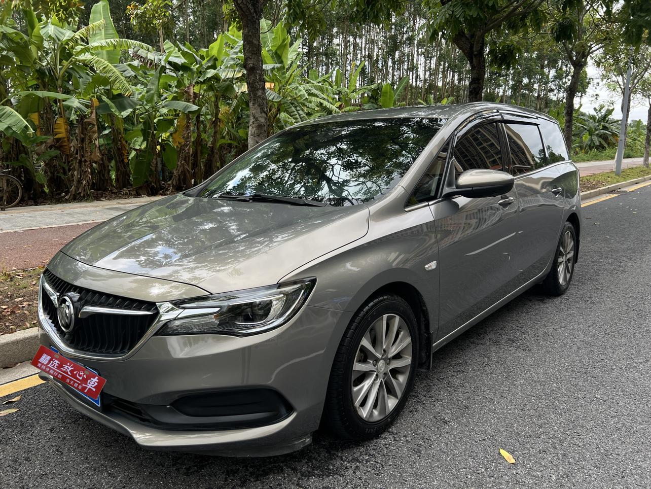 Buick GL6 2019 18T 6 seats hu lian Люкс China VI