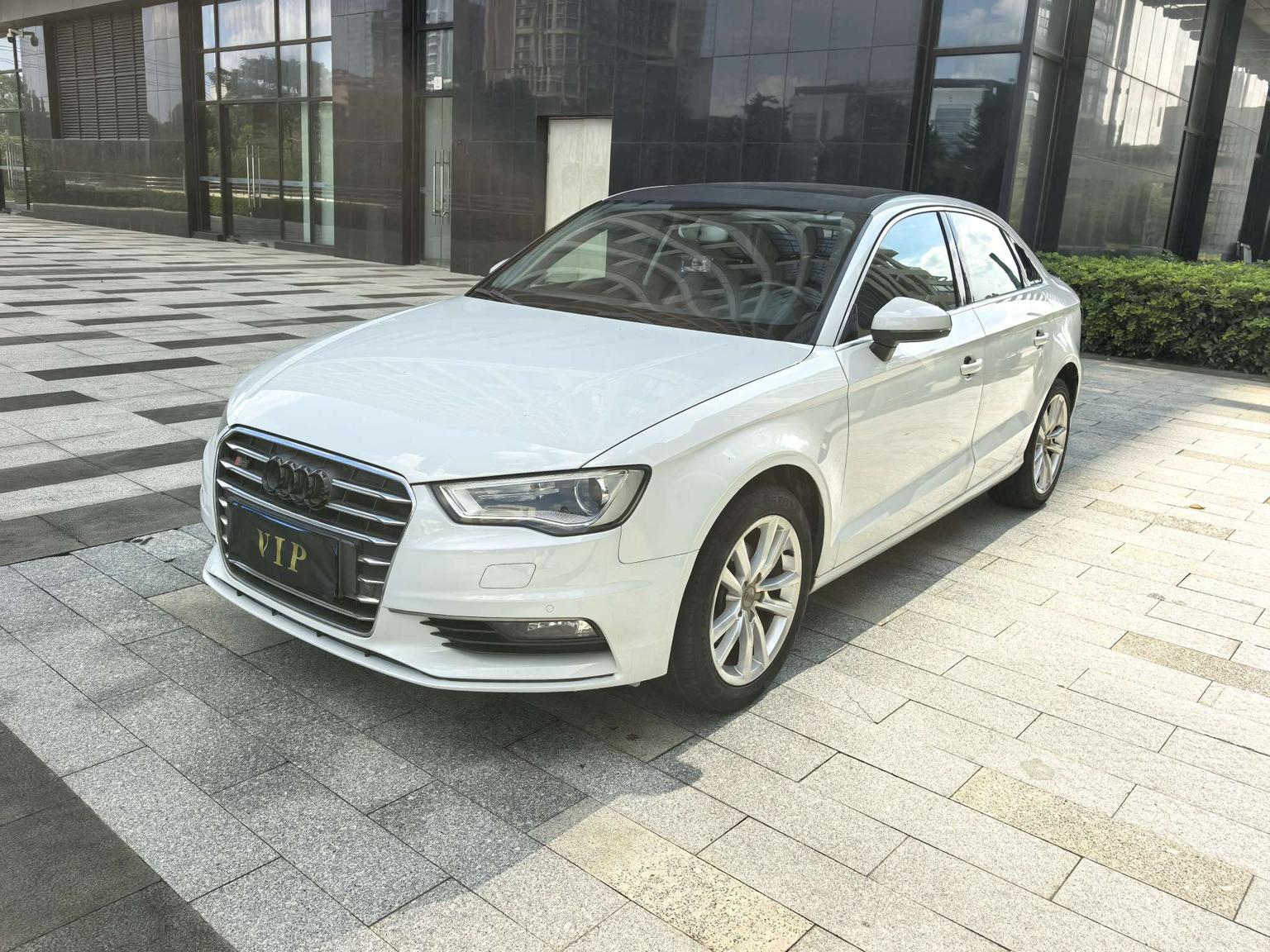 Audi A3 2015 Limousine 35 TFSI bai wan ji nian shu xiang xing