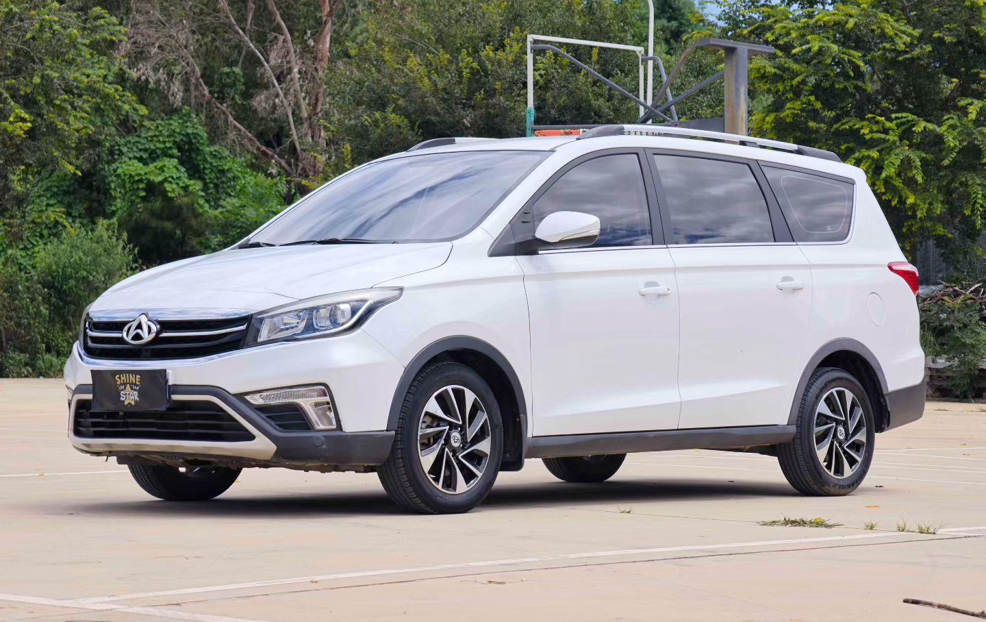 Changan Oshan A800 2017 1.6L МКПП Комфорт