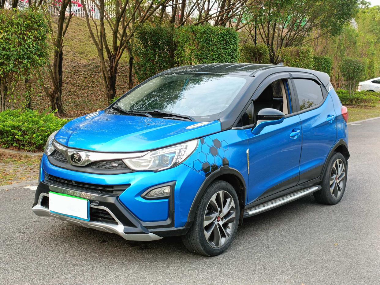 BYD Yuan 2016 1.5L АКПП Люкс