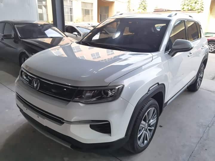 Changan CS35PLUS 2019 1.6L МКПП chang lian ban