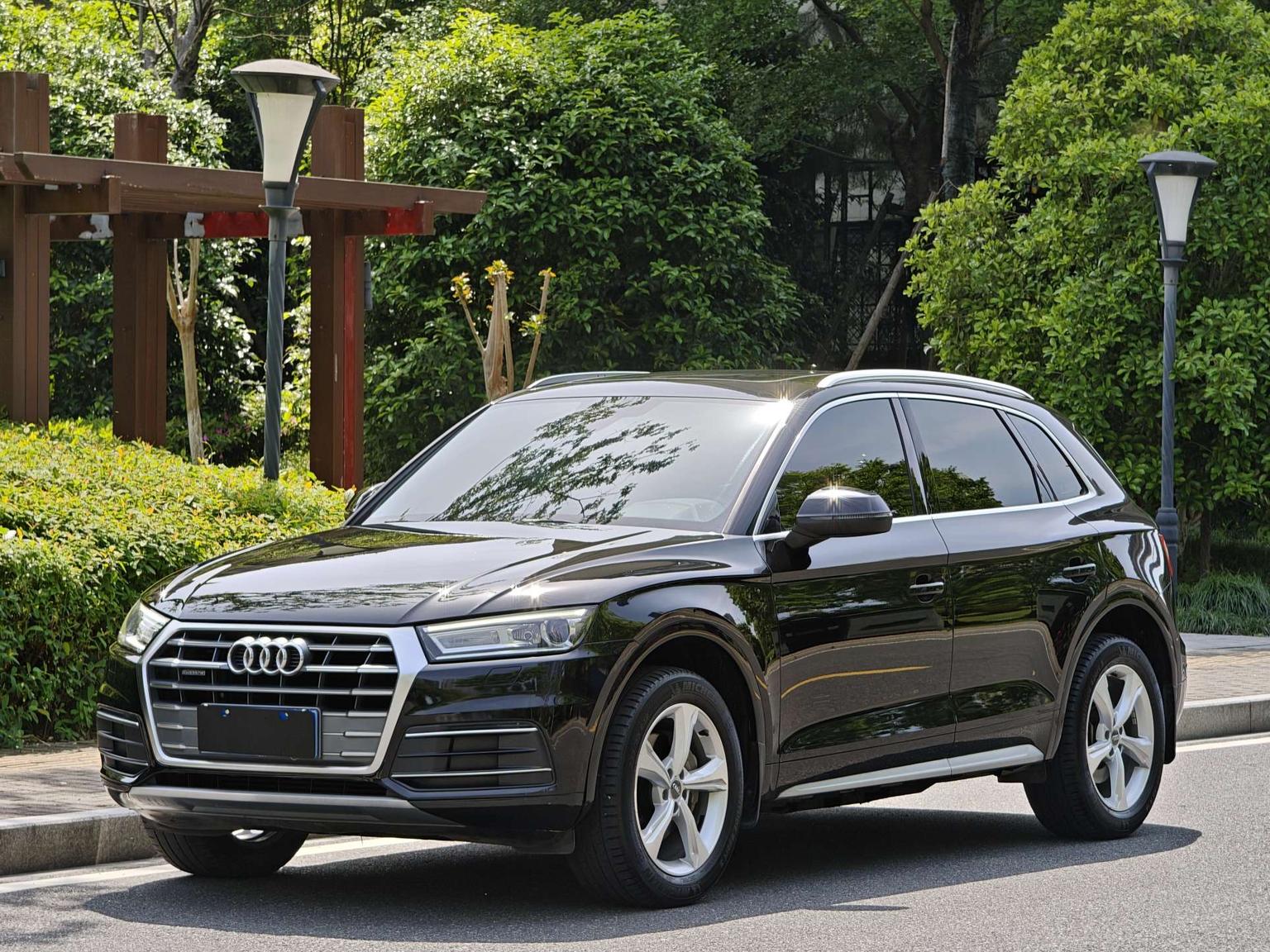 Audi Q5L 2018 40 TFSI rong xiang Progressive China VI