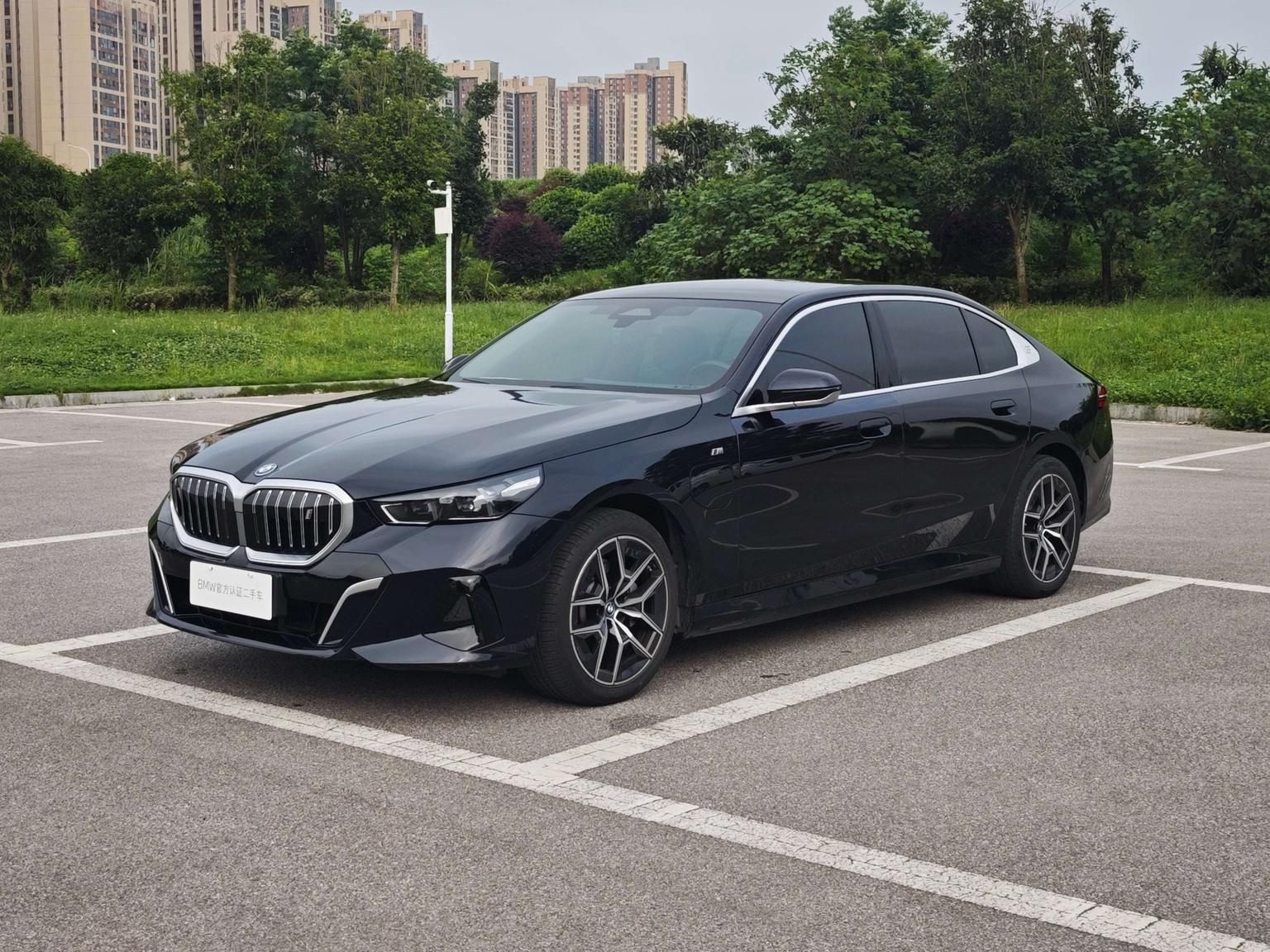 BMW i5 2024 eDrive35L hao hua tao zhuang