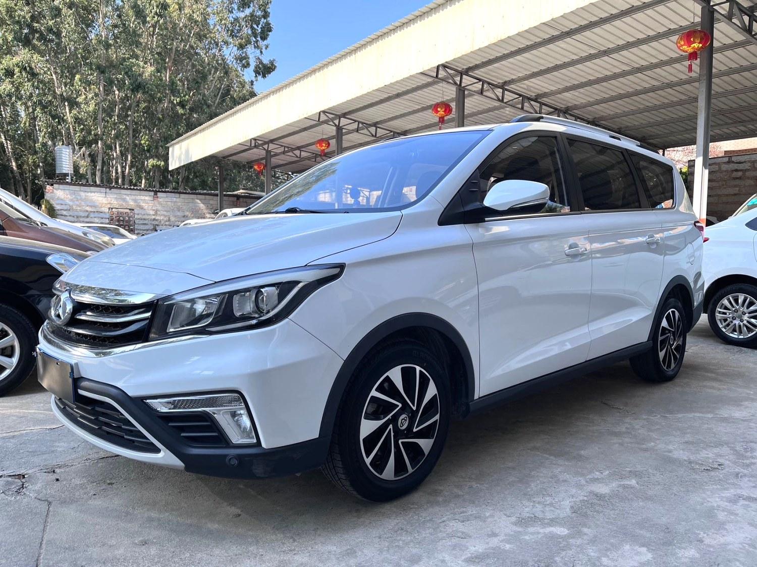 Changan Oshan A800 2017 1.6L МКПП biao zhun xing