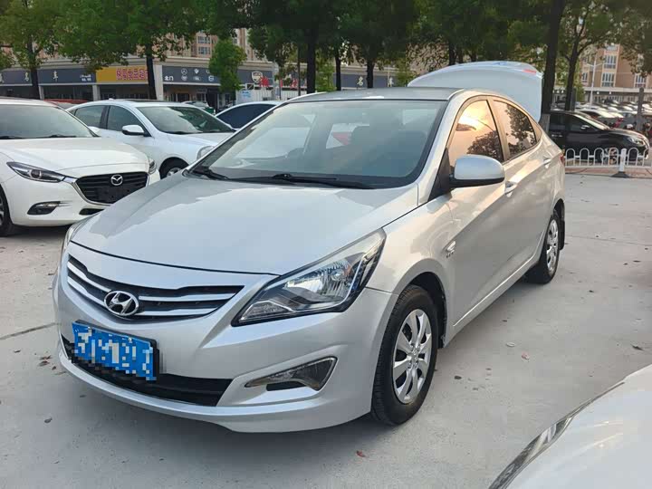 Hyundai Solaris 2014 1.4L МКПП zhi neng xing GLS