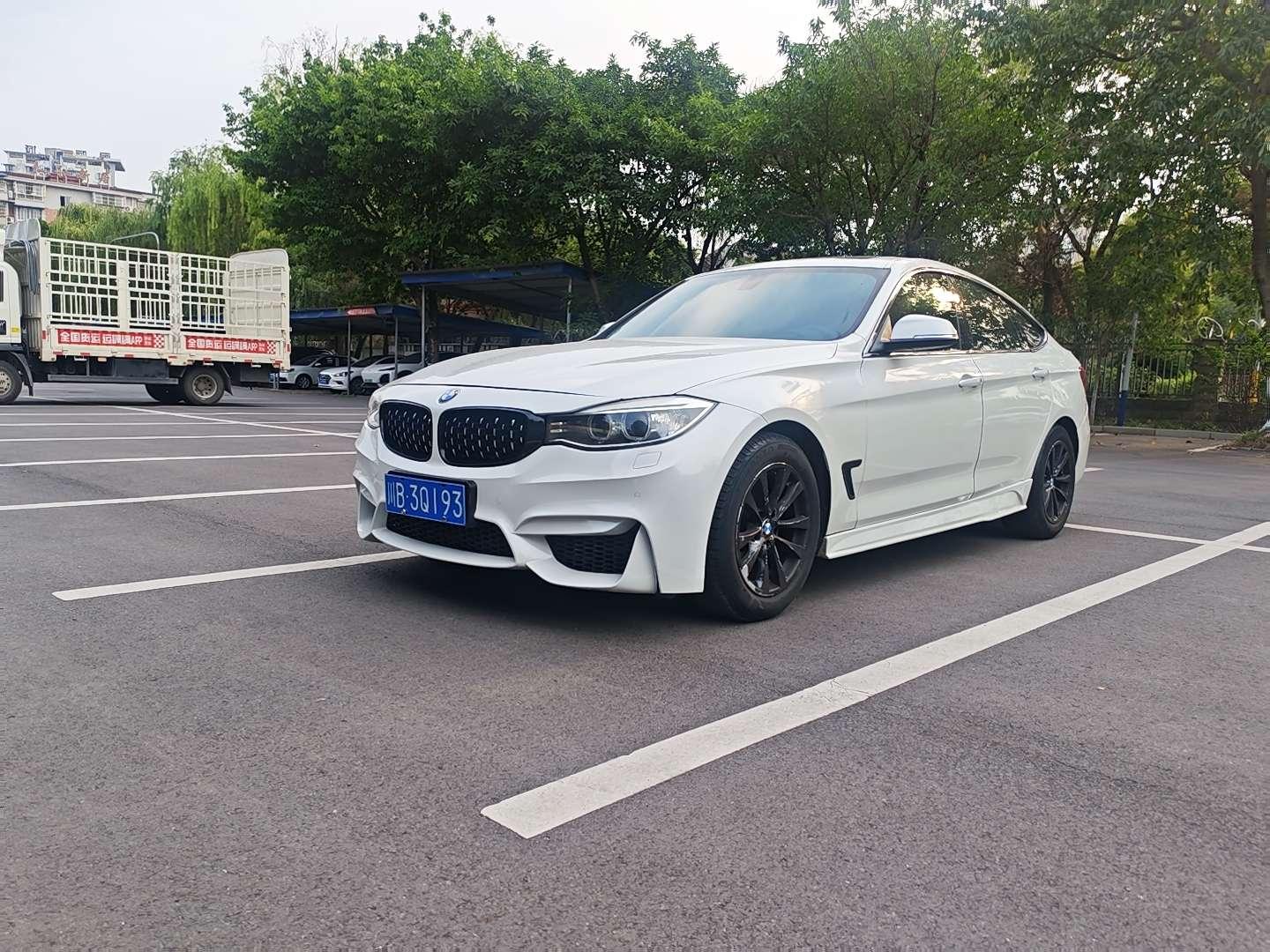 BMW 3 Series GT 2014 320i Leading