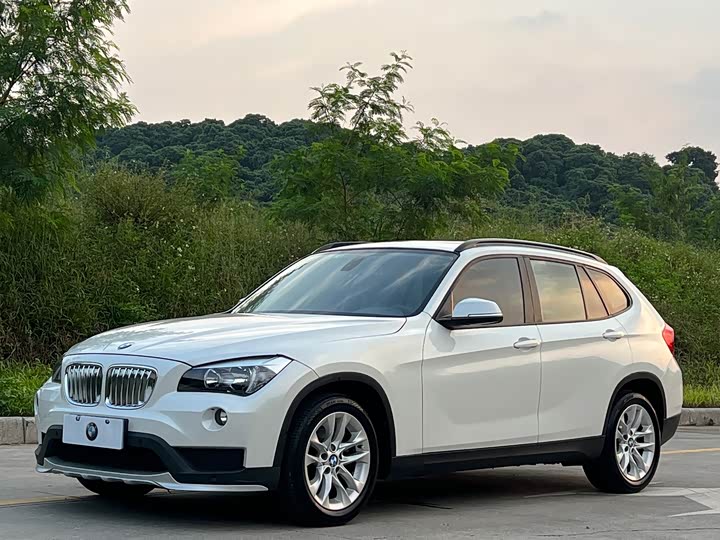BMW X1 2015 sDrive18i shi shang jin ji ban