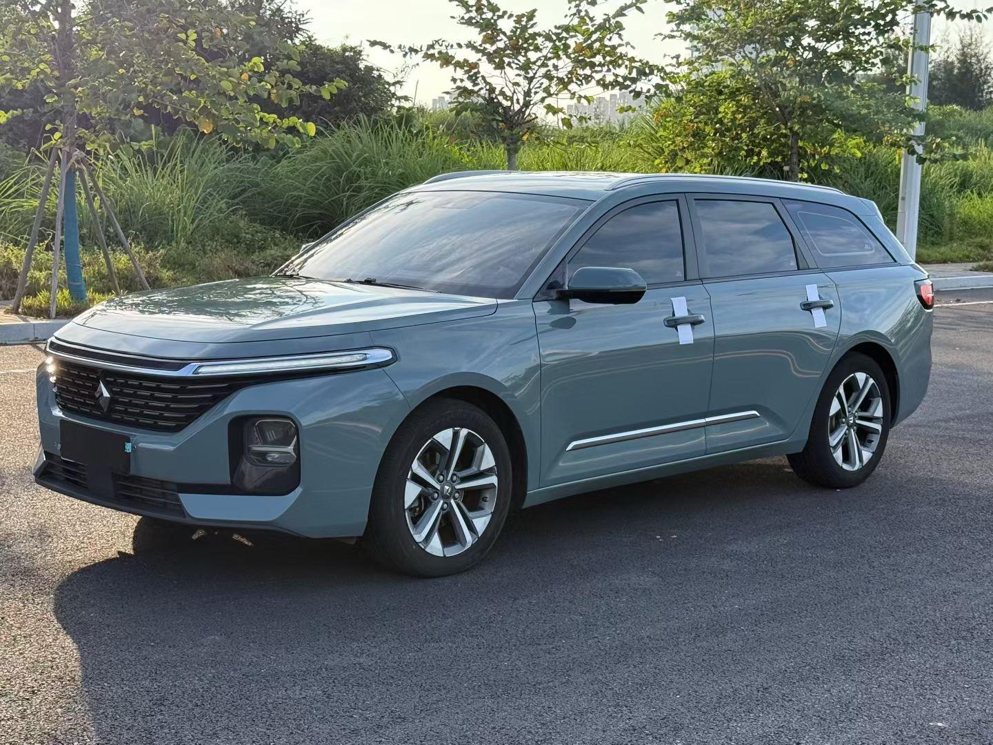 Baojun Valli 2021 1.5T na qu fan xing CVT Flagship
