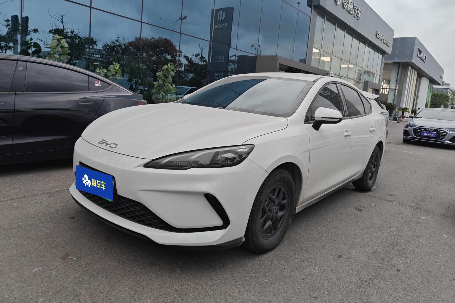 BYD Seal 05DM 2025 zhi jia ban DM-i 55KM Люкс